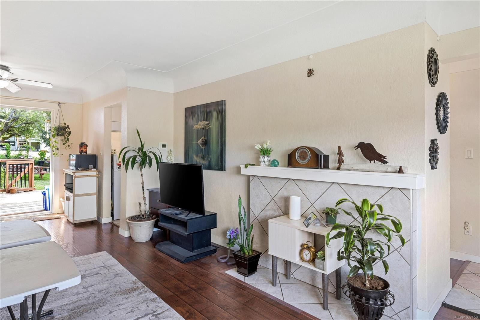 565 Baker St, Saanich, BC