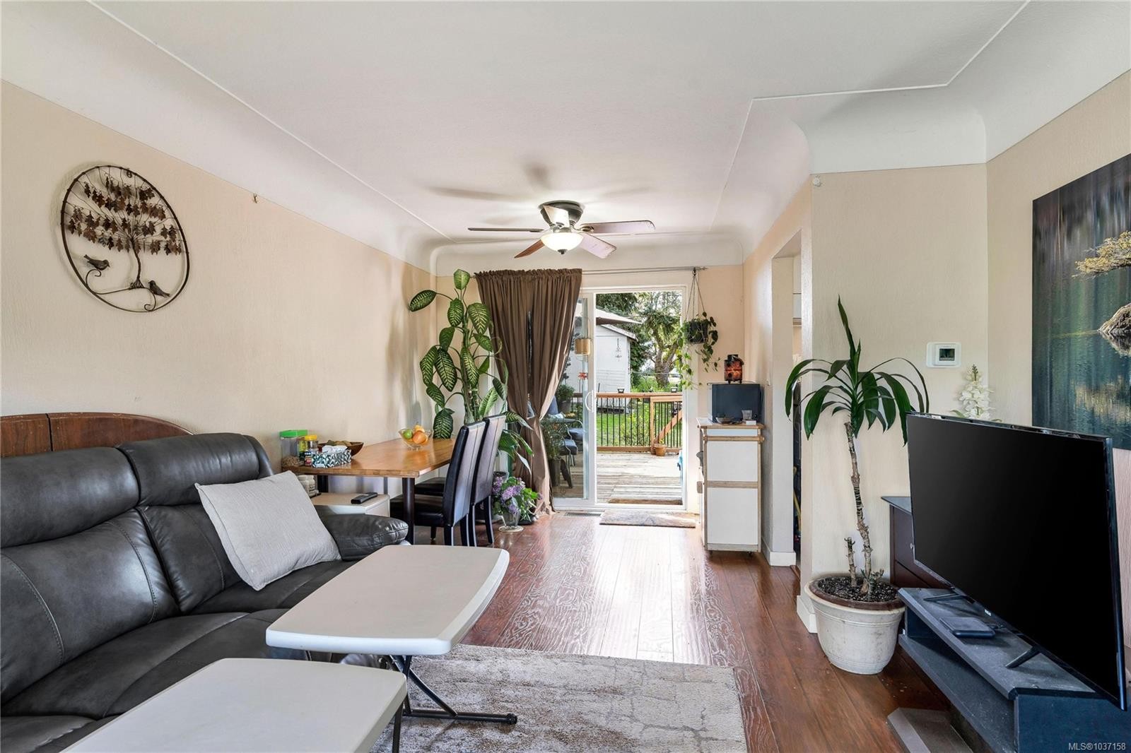 565 Baker St, Saanich, BC