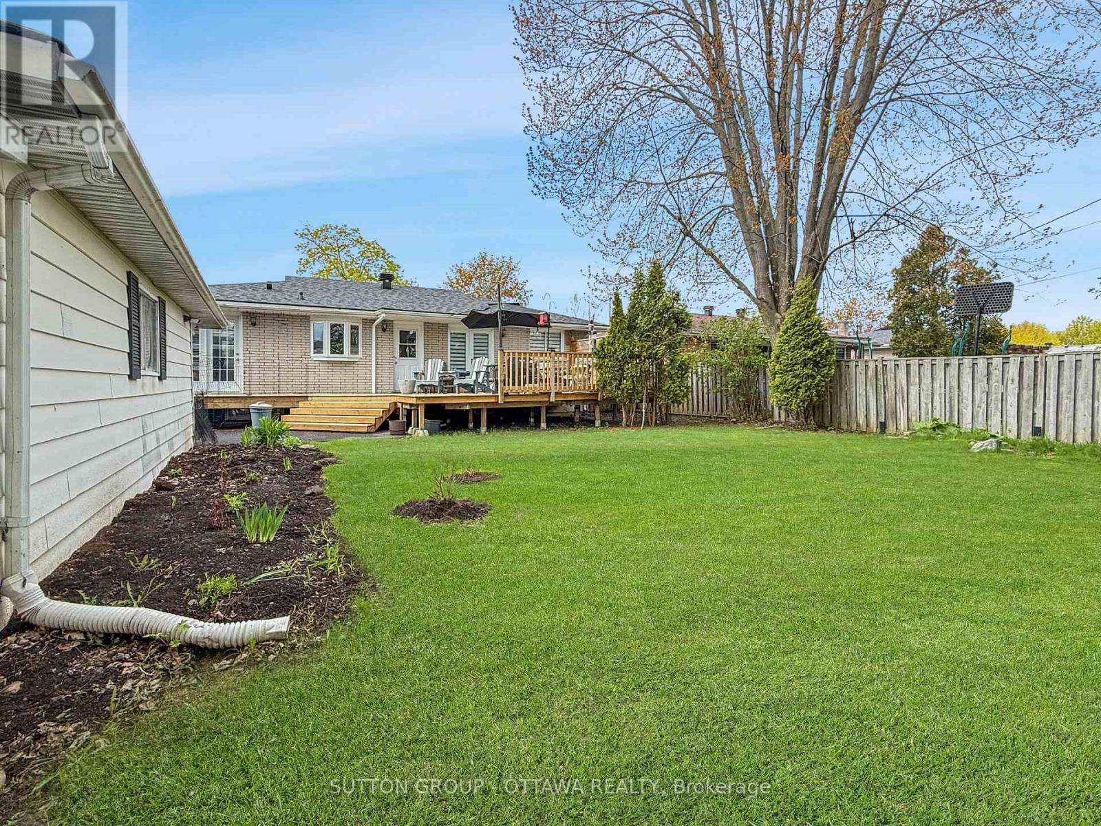 412 Leitch Drive, Cornwall, ON - Outdoor With Deck Patio Veranda