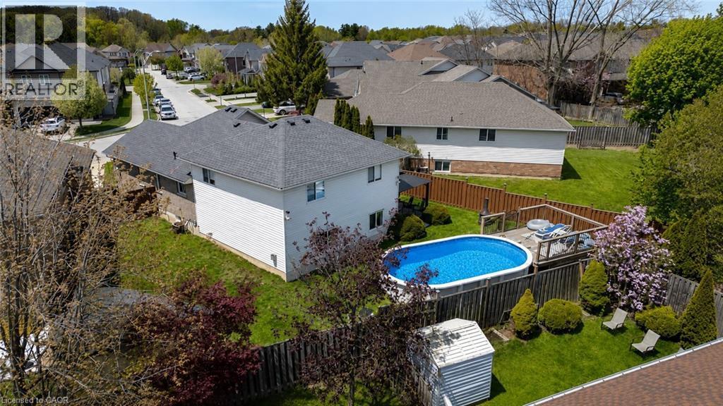 47 Hannah Crescent, Hamilton, ON - Outdoor With Above Ground Pool