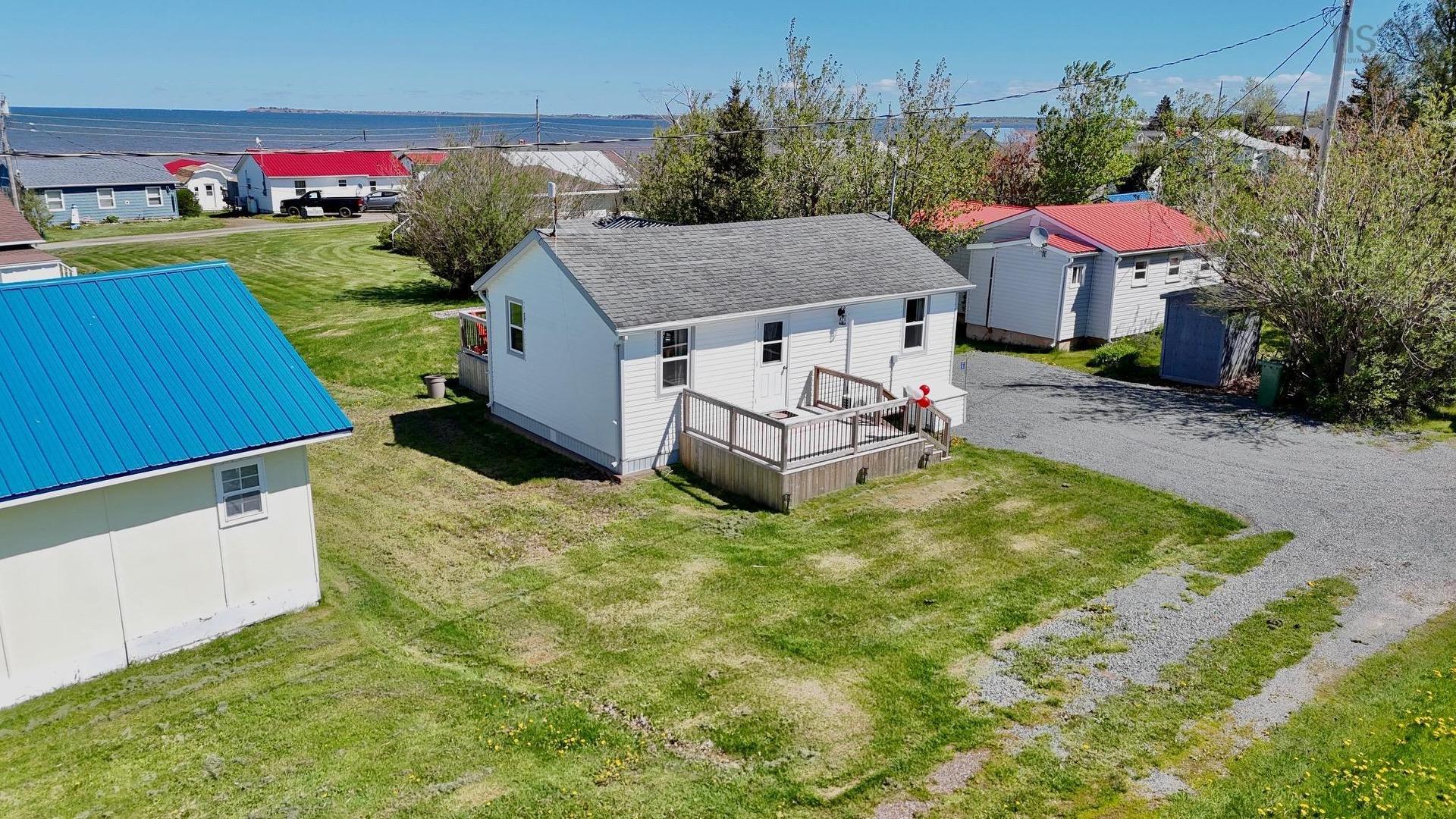 6 Douglas Crescent, Marshville, NS
