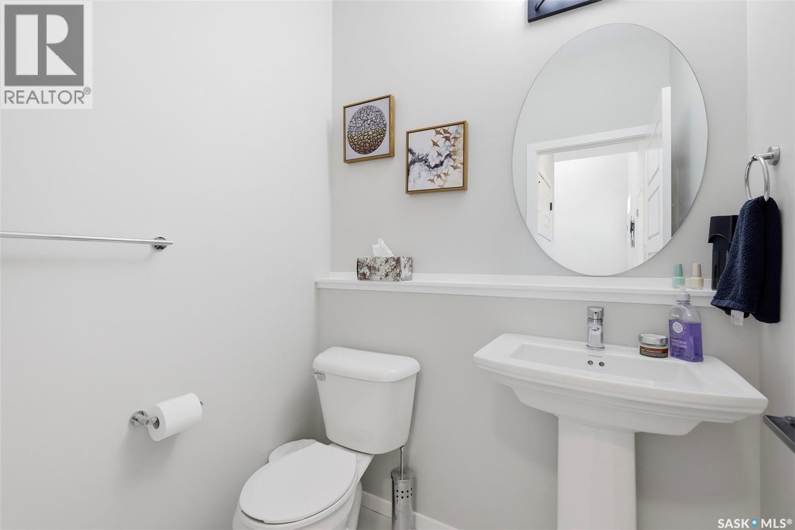 1019 Childers Court, Saskatoon, SK - Indoor Photo Showing Bathroom