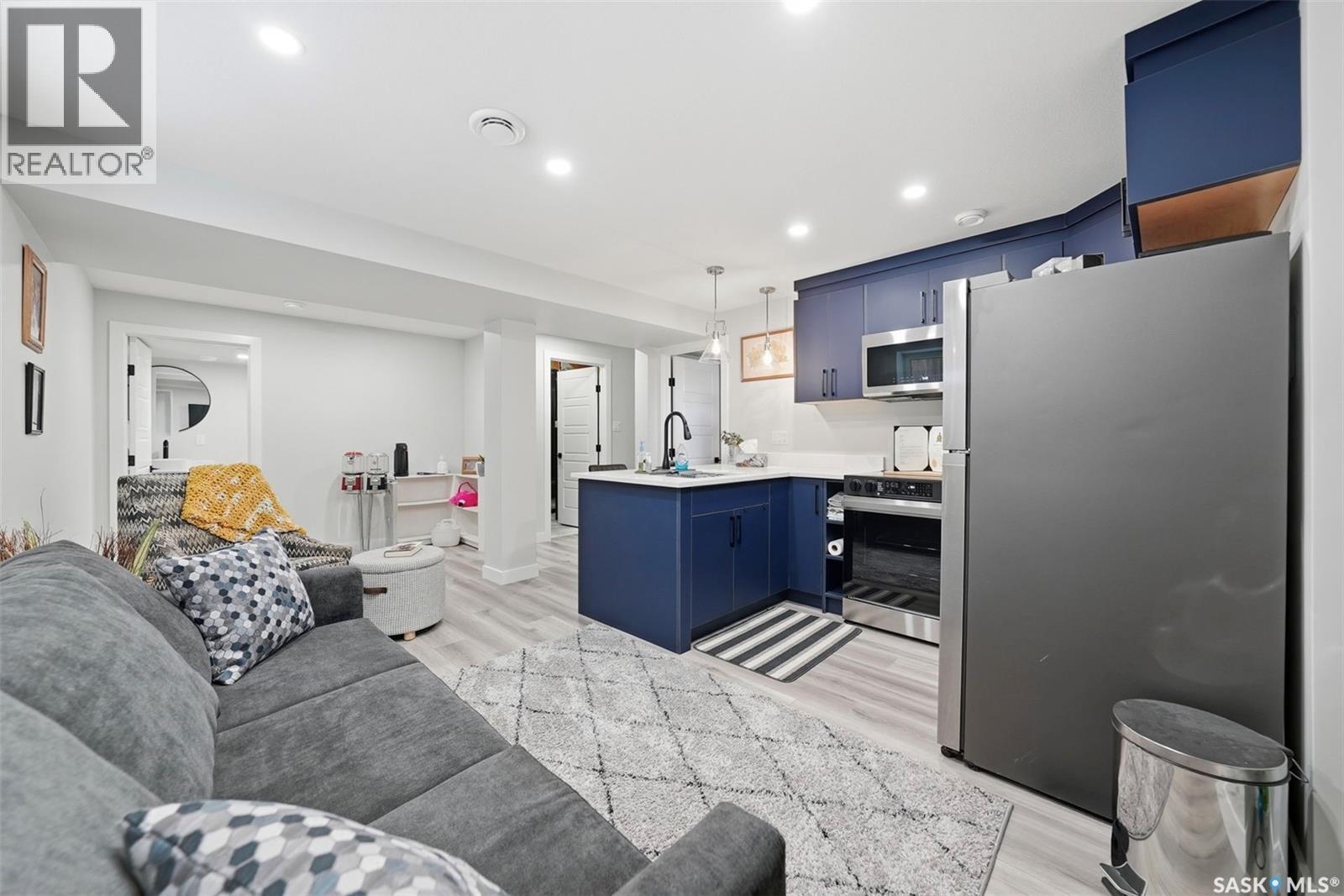 1019 Childers Court, Saskatoon, SK - Indoor