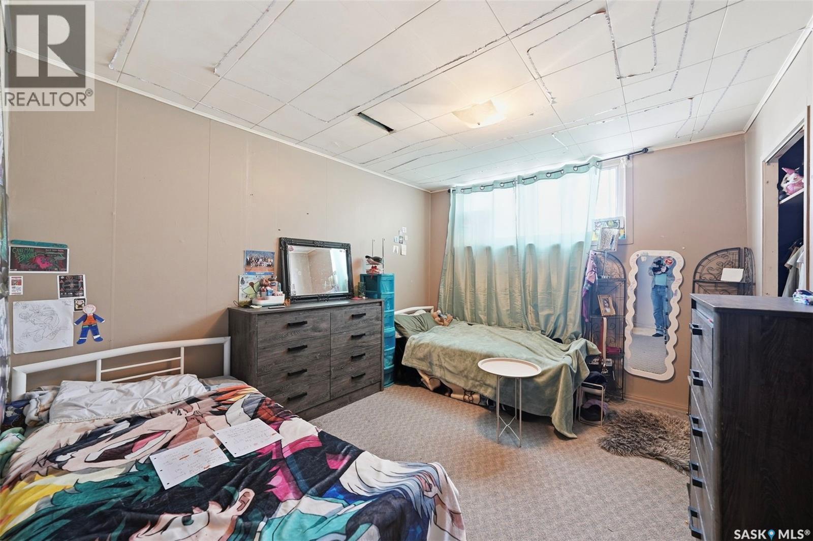 439 22Nd Street E, Prince Albert, SK - Indoor Photo Showing Bedroom