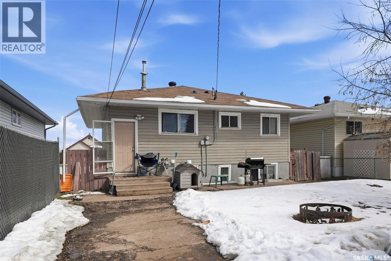 439 22Nd Street E, Prince Albert, SK - Outdoor
