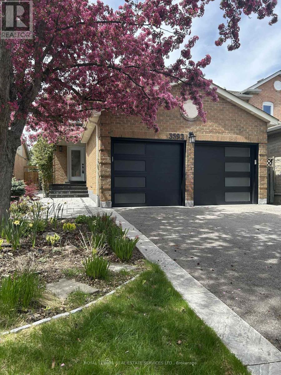 3592 Cherrington Crescent, Mississauga, ON - Outdoor