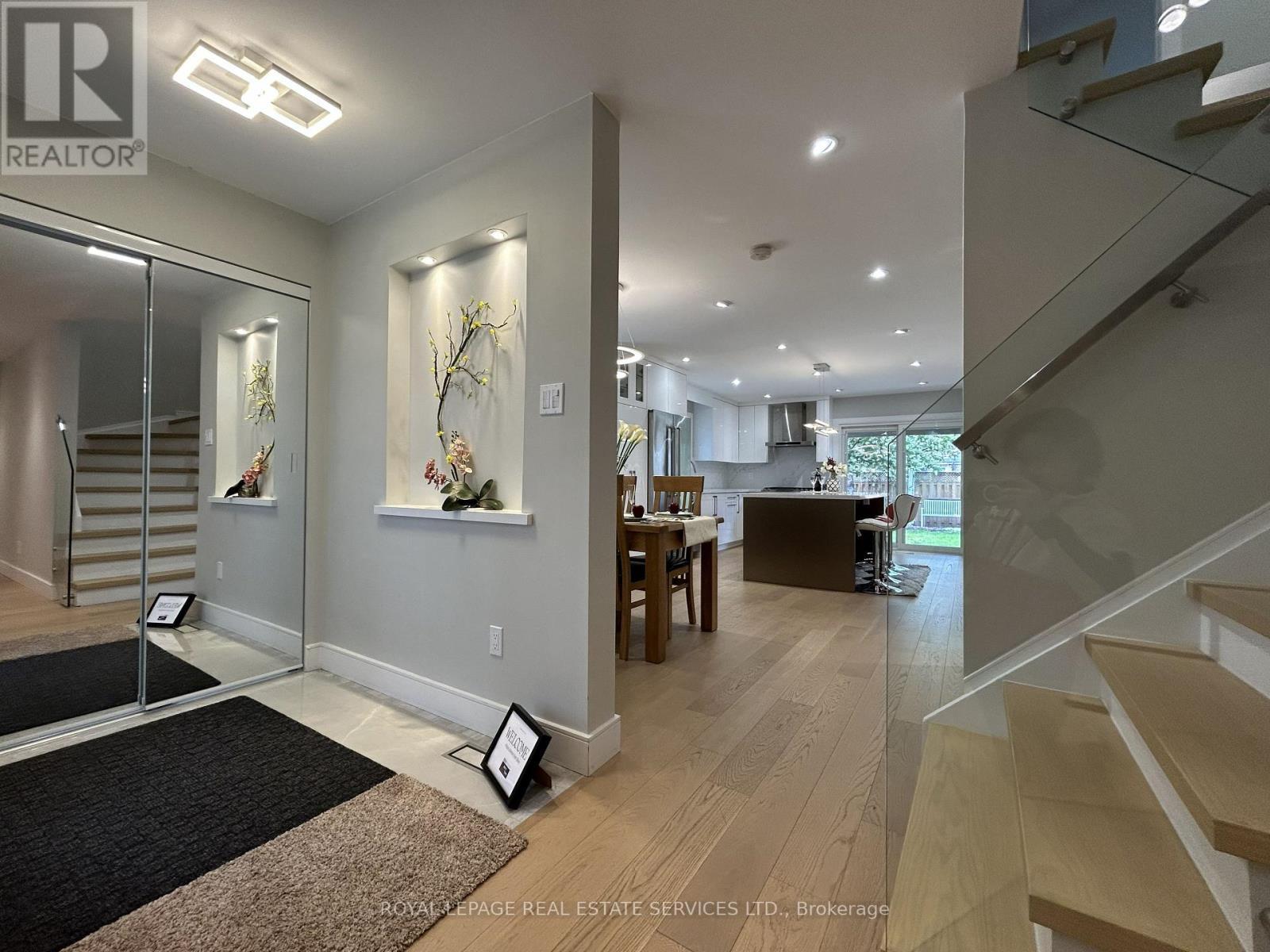 3592 Cherrington Crescent, Mississauga, ON - Indoor Photo Showing Other Room