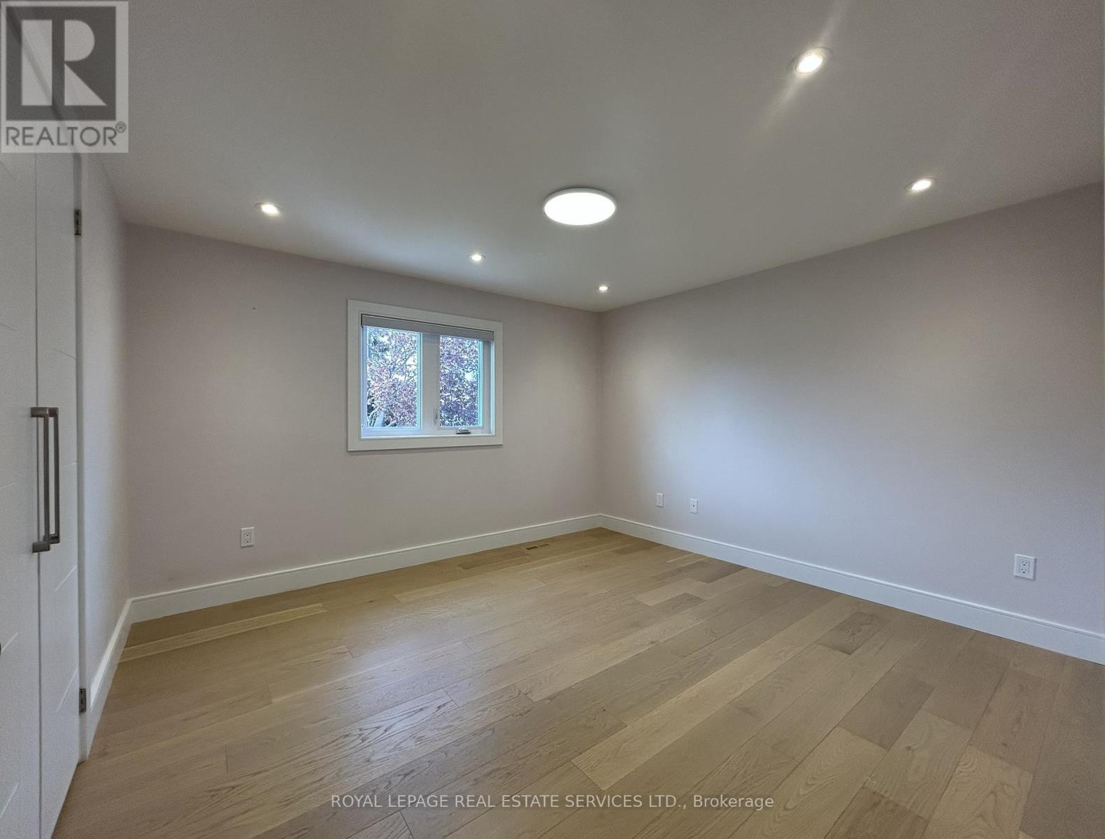 3592 Cherrington Crescent, Mississauga, ON - Indoor Photo Showing Other Room