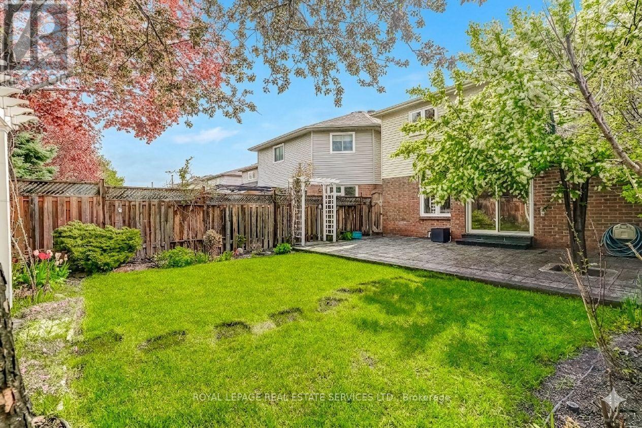 3592 Cherrington Crescent, Mississauga, ON - Outdoor