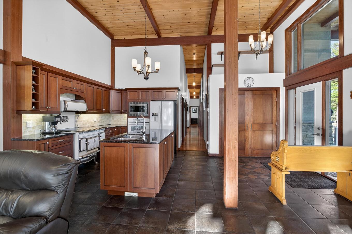 447 Hopkins Bay Road, Fort Frances, ON - Indoor Photo Showing Kitchen