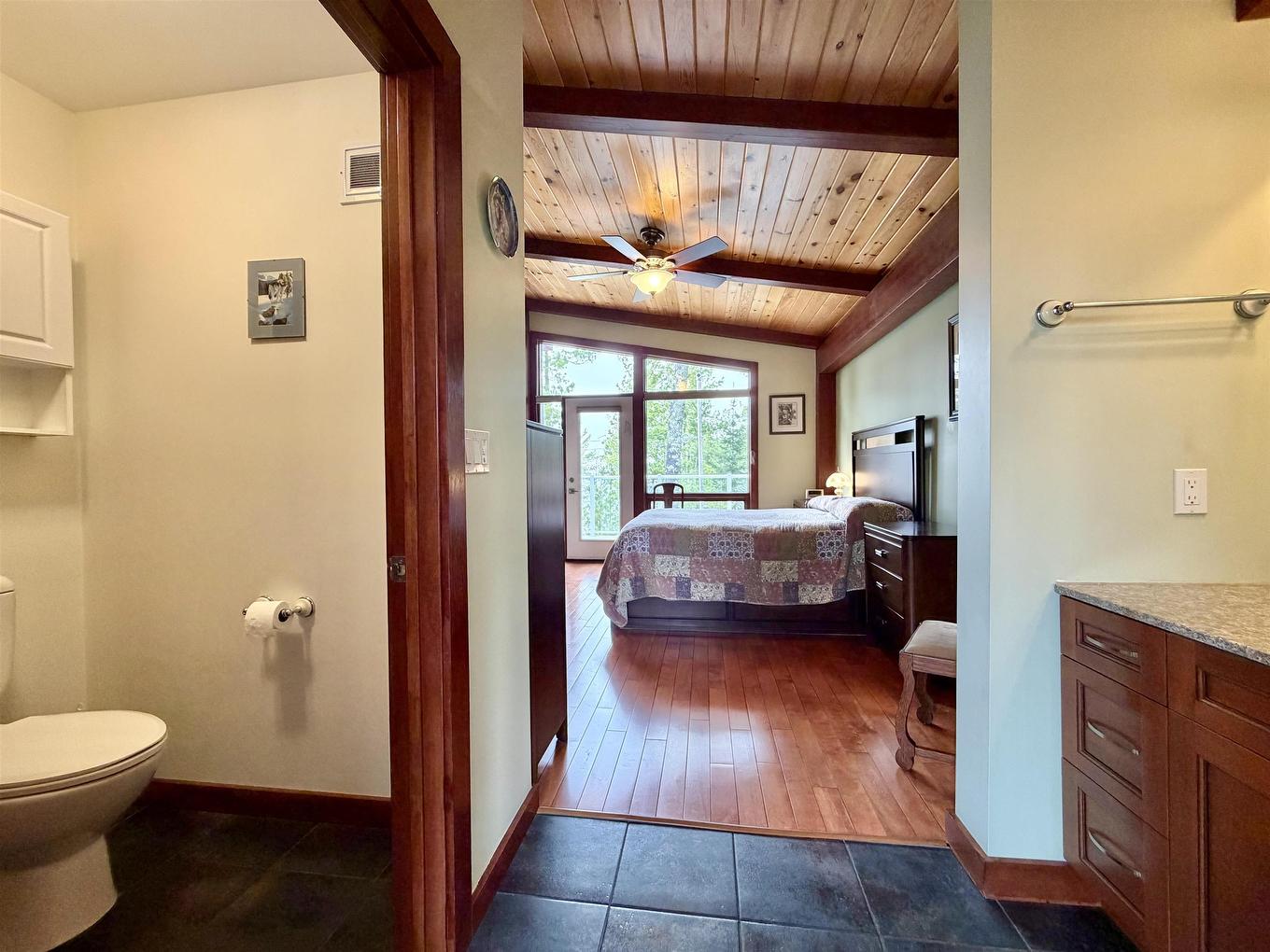447 Hopkins Bay Road, Fort Frances, ON - Indoor Photo Showing Bedroom