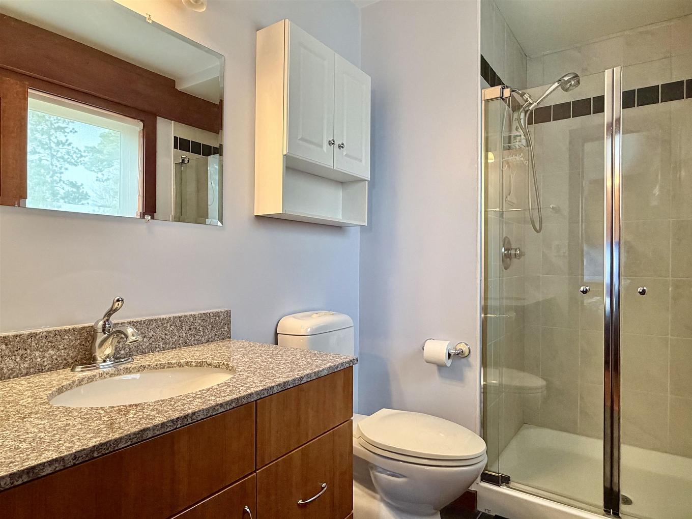 447 Hopkins Bay Road, Fort Frances, ON - Indoor Photo Showing Laundry Room