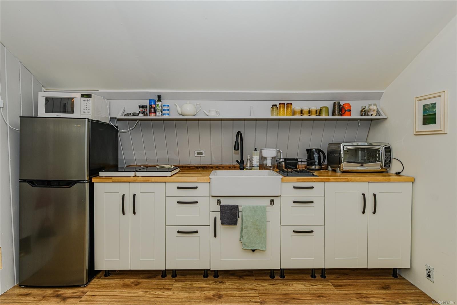 161 Holmes Rd, Salt Spring, BC