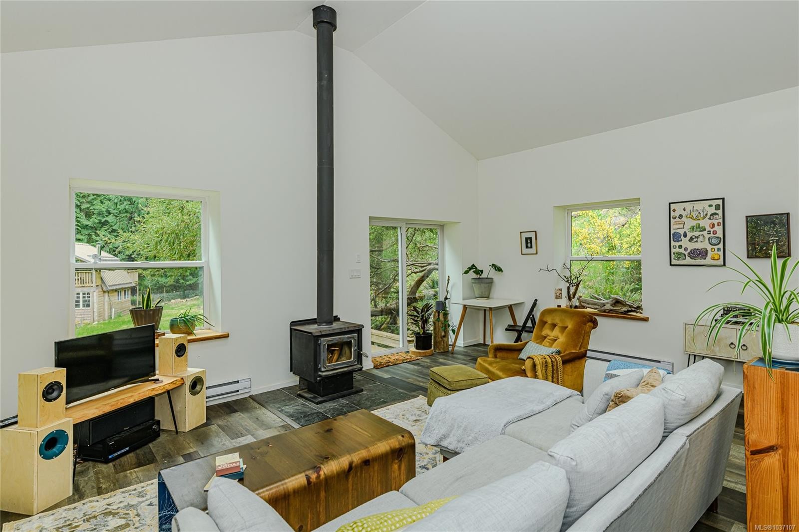 161 Holmes Rd, Salt Spring, BC