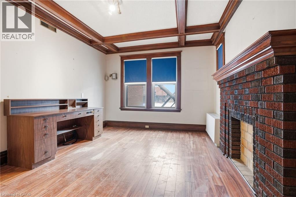 826 Main Street E, Hamilton, ON