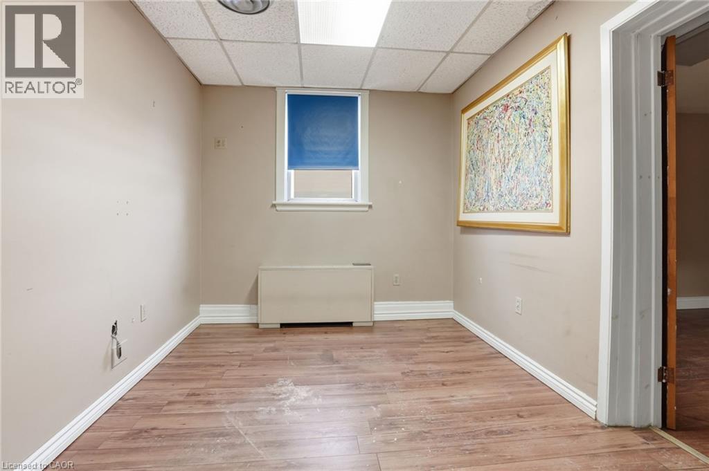826 Main Street E, Hamilton, ON