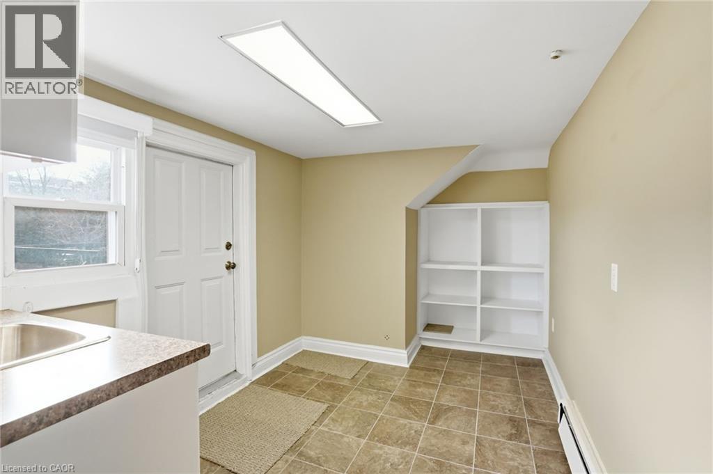 826 Main Street E, Hamilton, ON