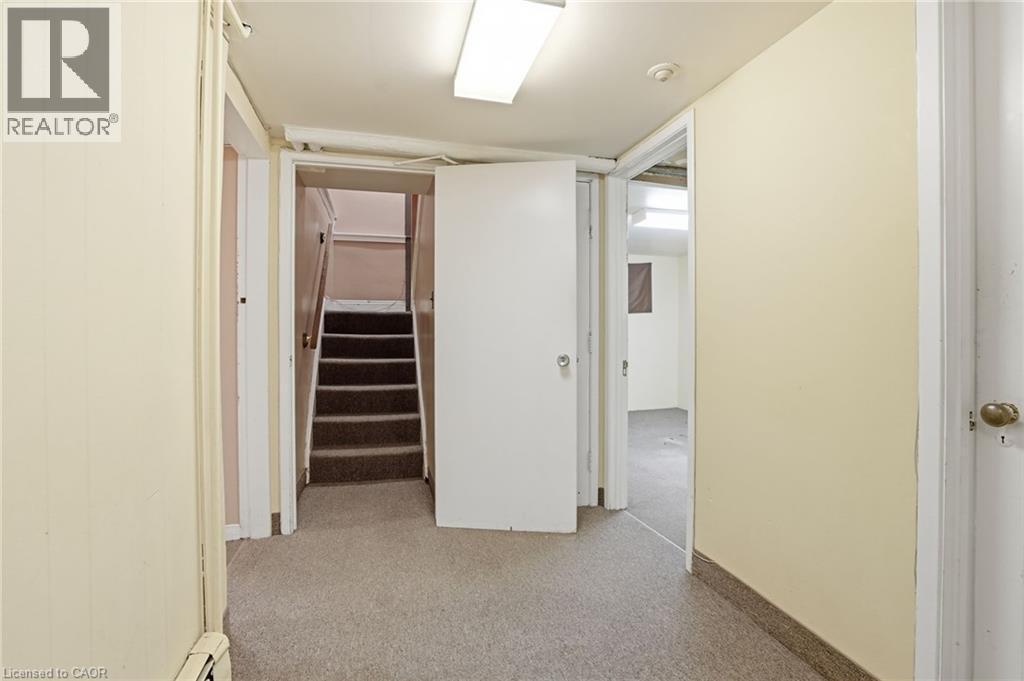 826 Main Street E, Hamilton, ON