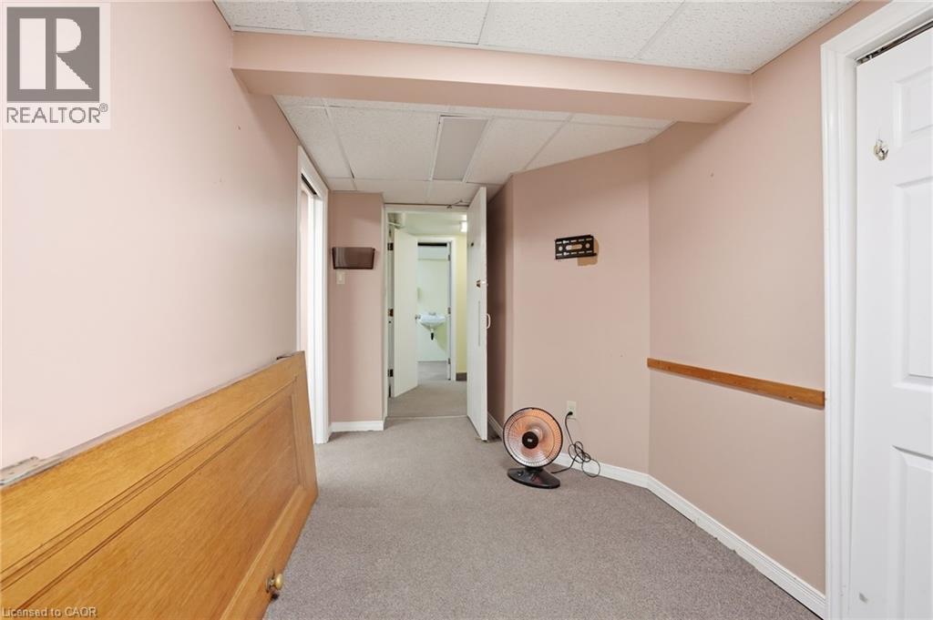 826 Main Street E, Hamilton, ON