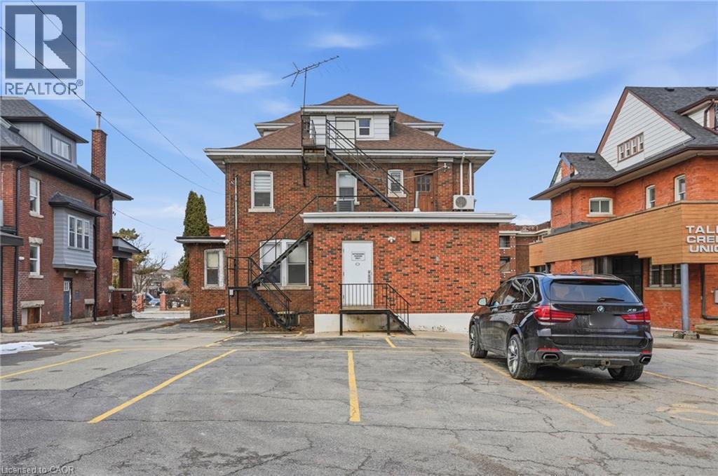 826 Main Street E, Hamilton, ON
