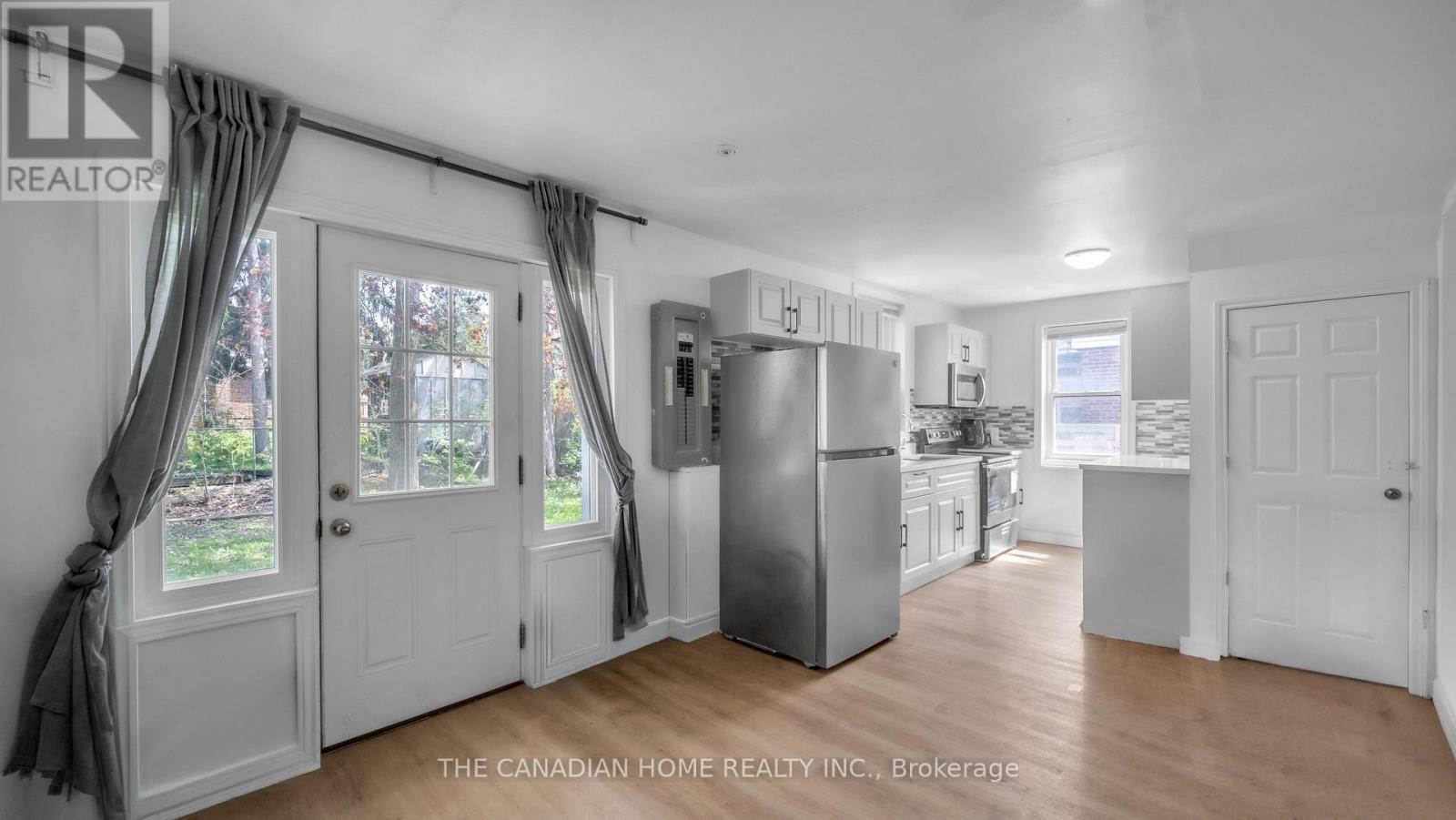 87 West 5Th Street, Hamilton, ON - Indoor