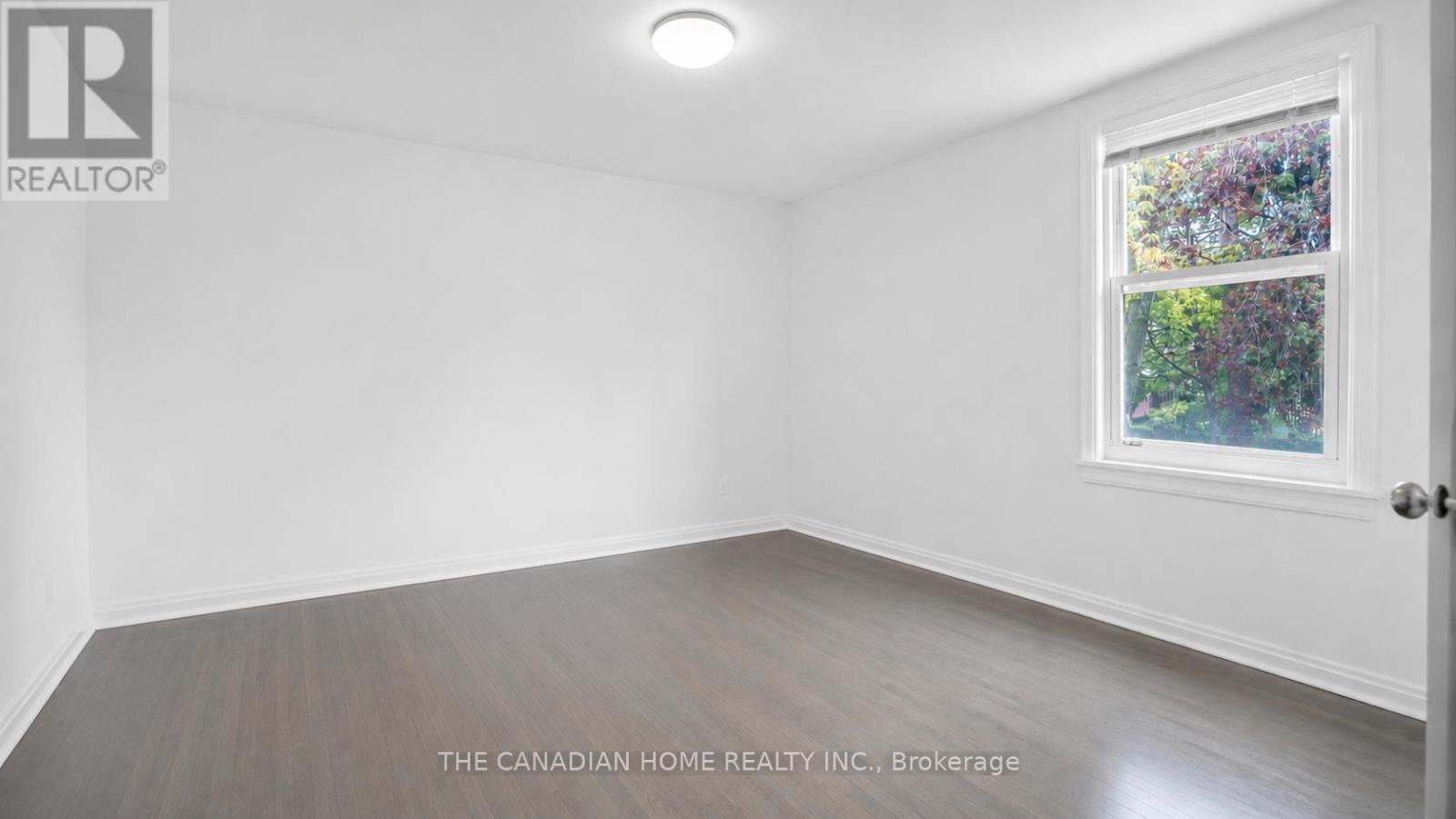 87 West 5Th Street, Hamilton, ON - Indoor Photo Showing Other Room