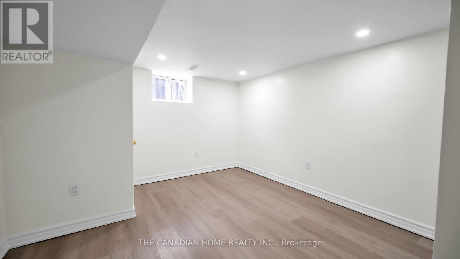 87 West 5Th Street, Hamilton, ON - Indoor Photo Showing Other Room