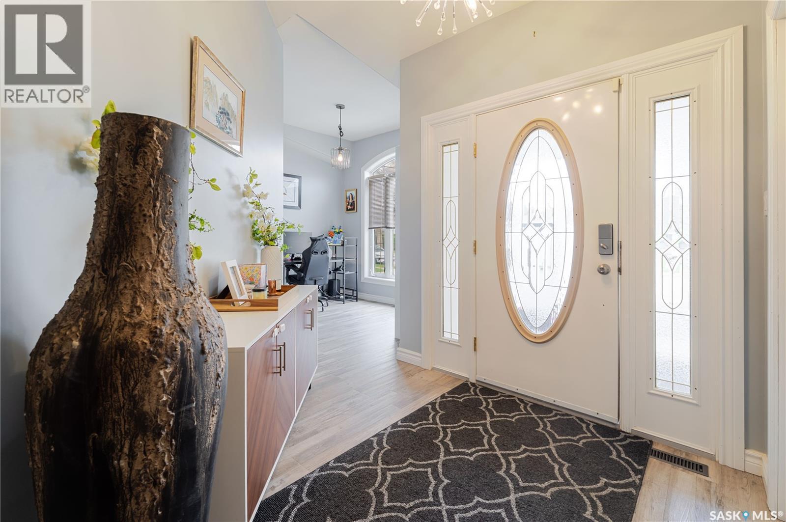 1054 Monk Avenue, Moose Jaw, SK - Indoor Photo Showing Other Room