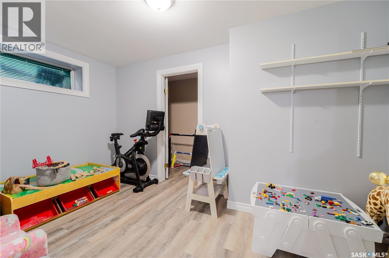 1054 Monk Avenue, Moose Jaw, SK - Indoor