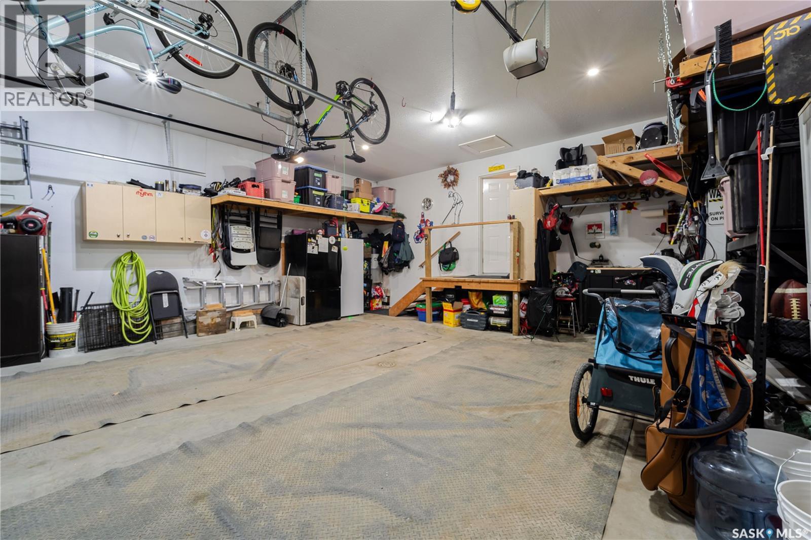 1054 Monk Avenue, Moose Jaw, SK - Indoor Photo Showing Garage