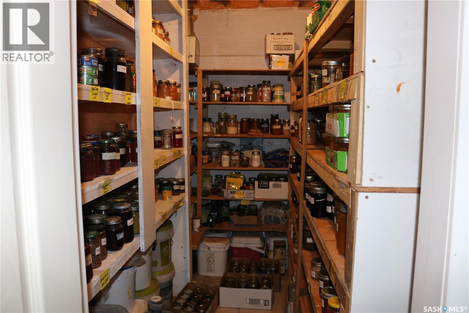 211 Pipestone Avenue, Wawota, SK - Indoor Photo Showing Other Room