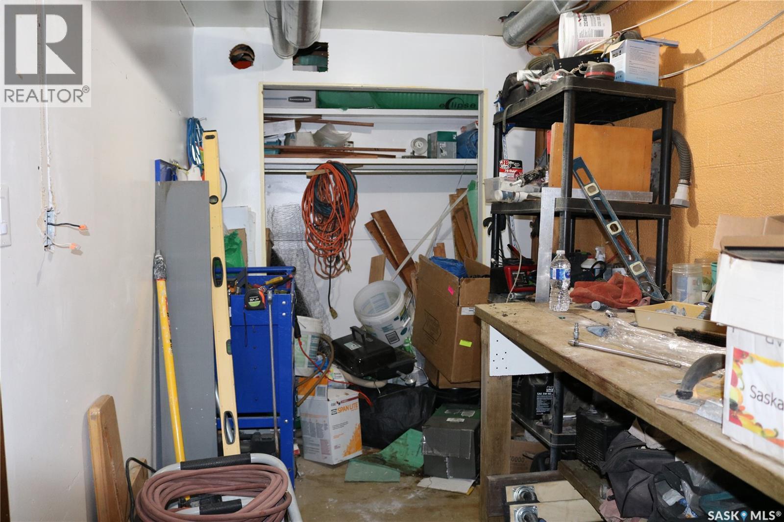 211 Pipestone Avenue, Wawota, SK - Indoor