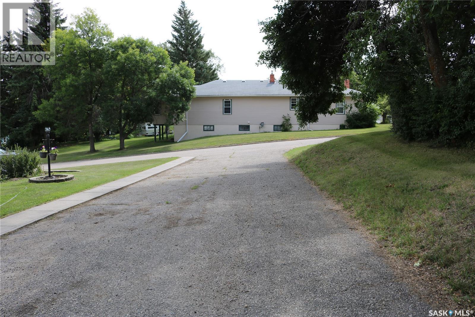 211 Pipestone Avenue, Wawota, SK - Outdoor