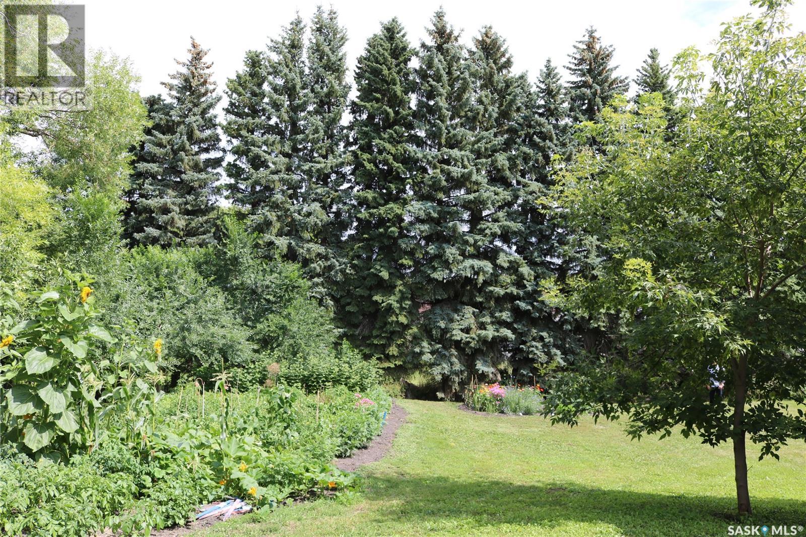 211 Pipestone Avenue, Wawota, SK - Outdoor