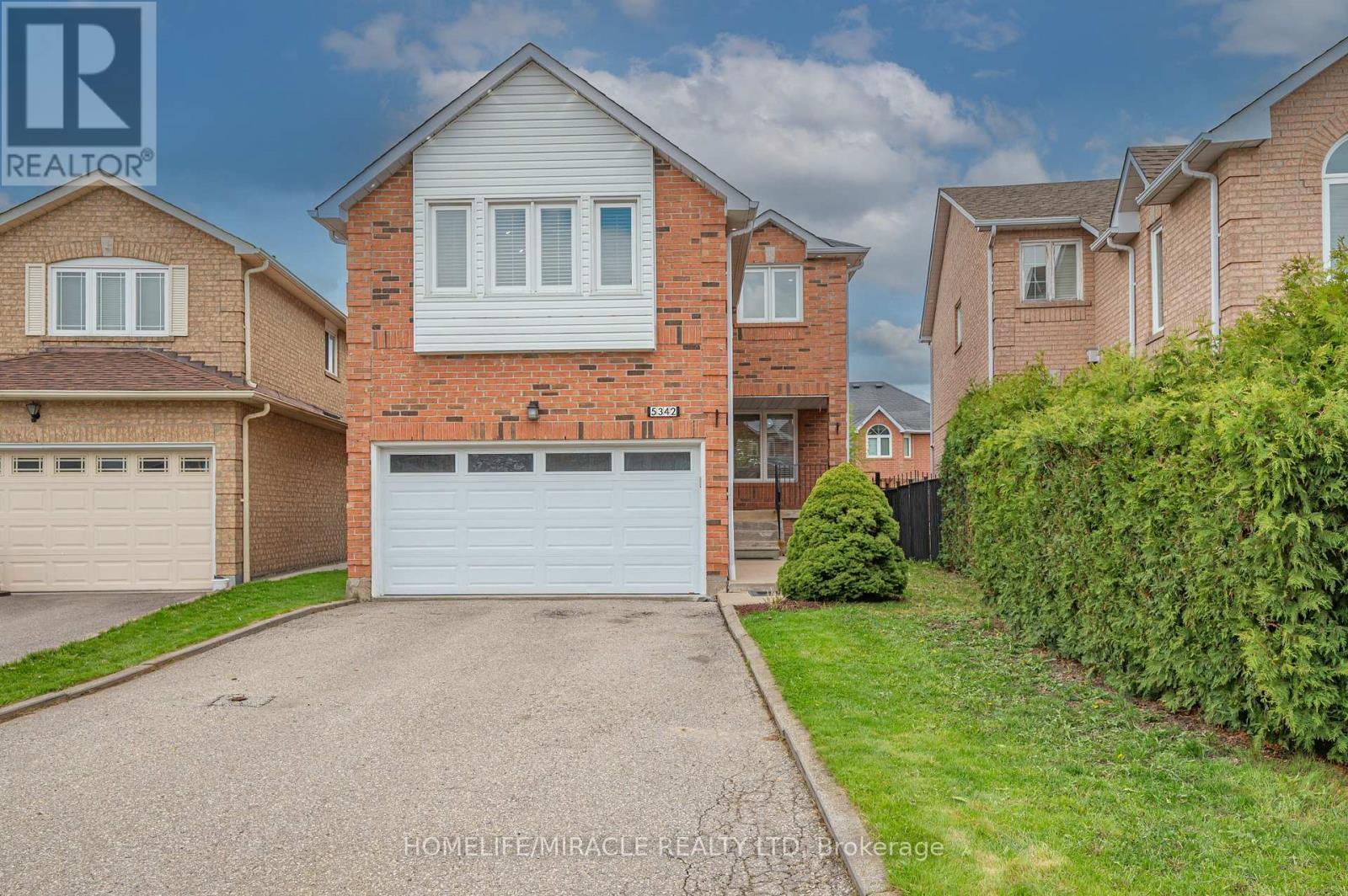 5342 Crane Court, Mississauga, ON - Outdoor With Facade