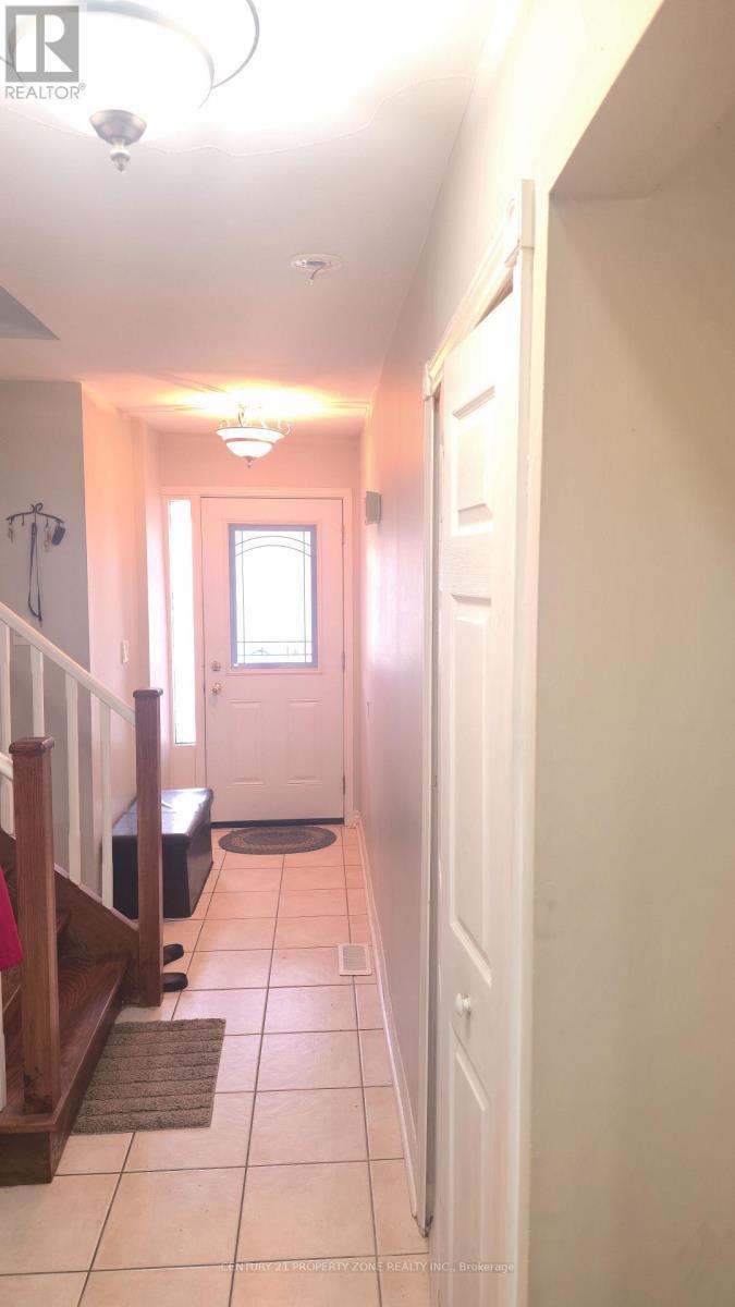 4136 Clevedon Drive, Mississauga, ON - Indoor Photo Showing Other Room