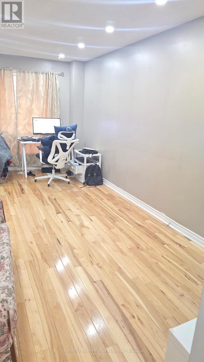 4136 Clevedon Drive, Mississauga, ON - Indoor