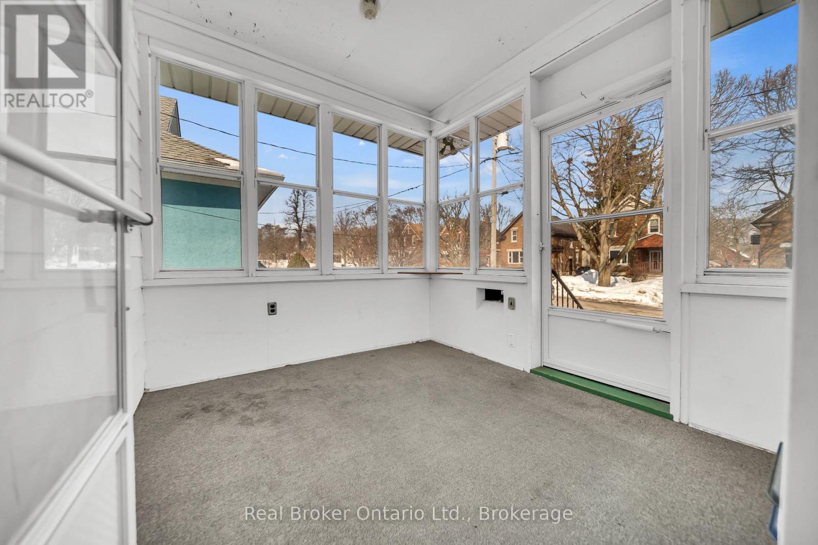 141 Samuel Street, Kitchener, ON - Indoor Photo Showing Other Room