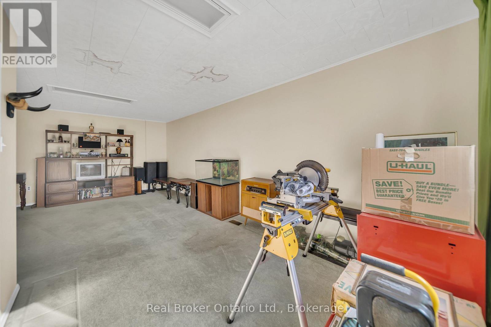141 Samuel Street, Kitchener, ON - Indoor