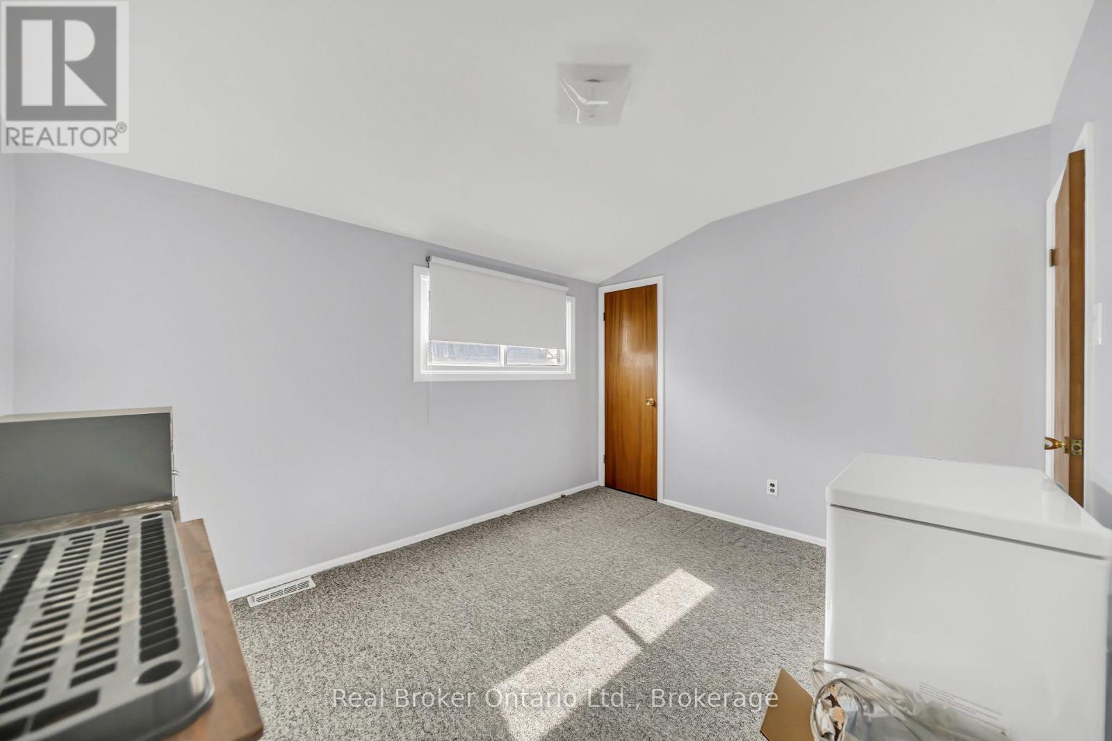 141 Samuel Street, Kitchener, ON - Indoor