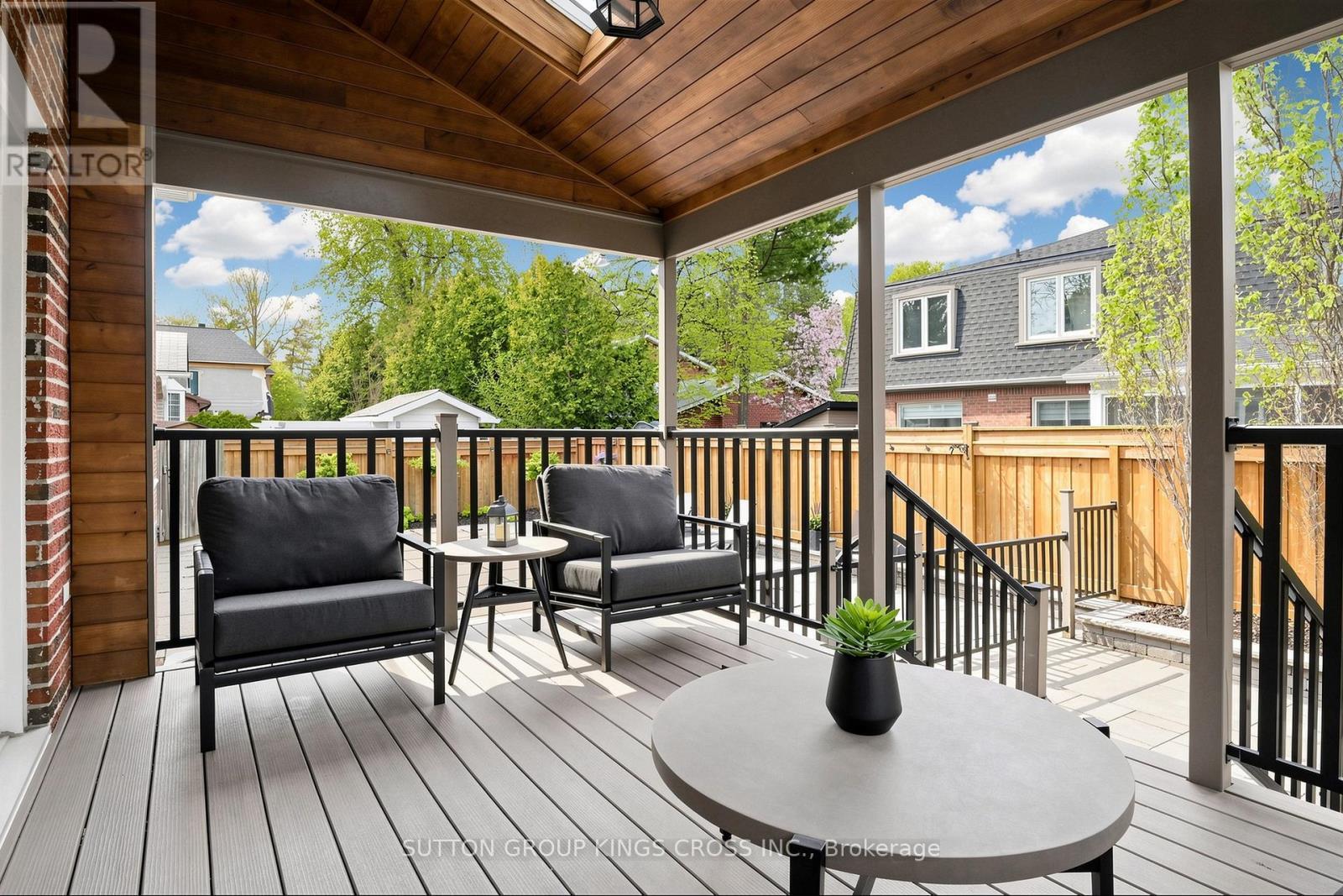 360 Isabella Avenue, Mississauga, ON - Outdoor With Deck Patio Veranda With Exterior