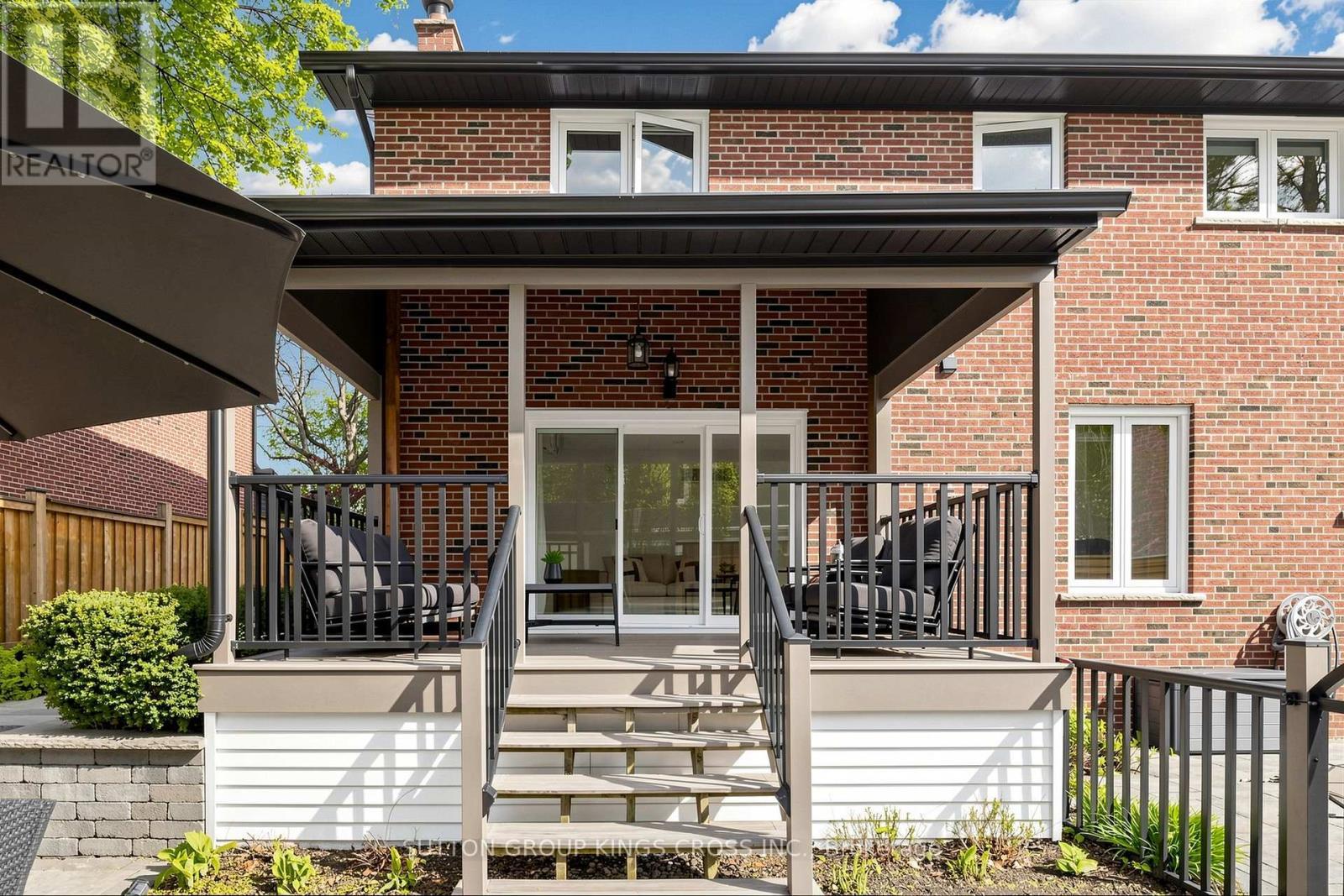 360 Isabella Avenue, Mississauga, ON - Outdoor With Deck Patio Veranda With Exterior