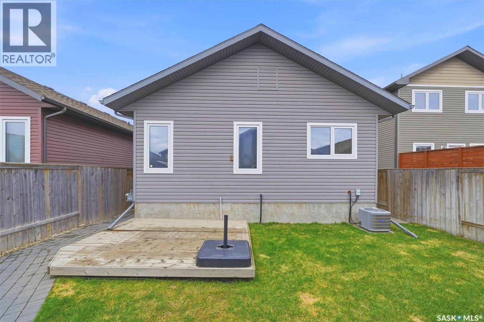 234 Klassen Crescent, Saskatoon, SK - Outdoor With Exterior