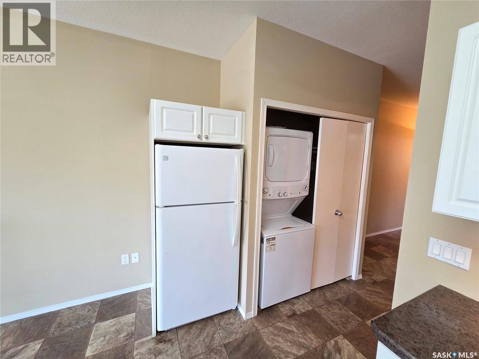 105 Main Street, Wawota, SK - Indoor Photo Showing Laundry Room