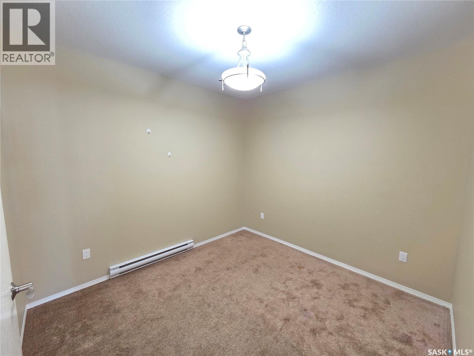 105 Main Street, Wawota, SK - Indoor Photo Showing Other Room