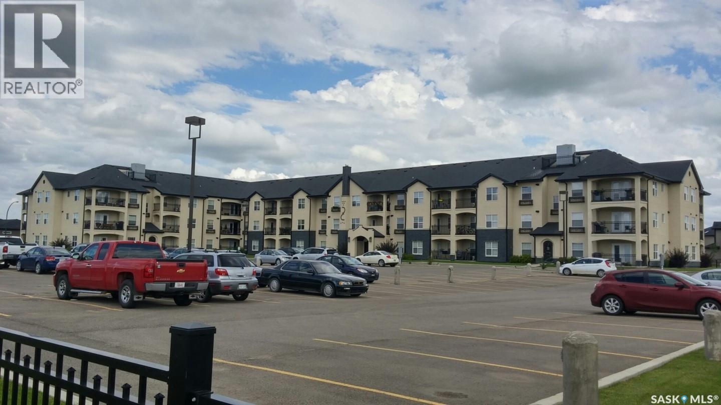 207 211 Ledingham Street, Saskatoon, SK - Outdoor With Facade