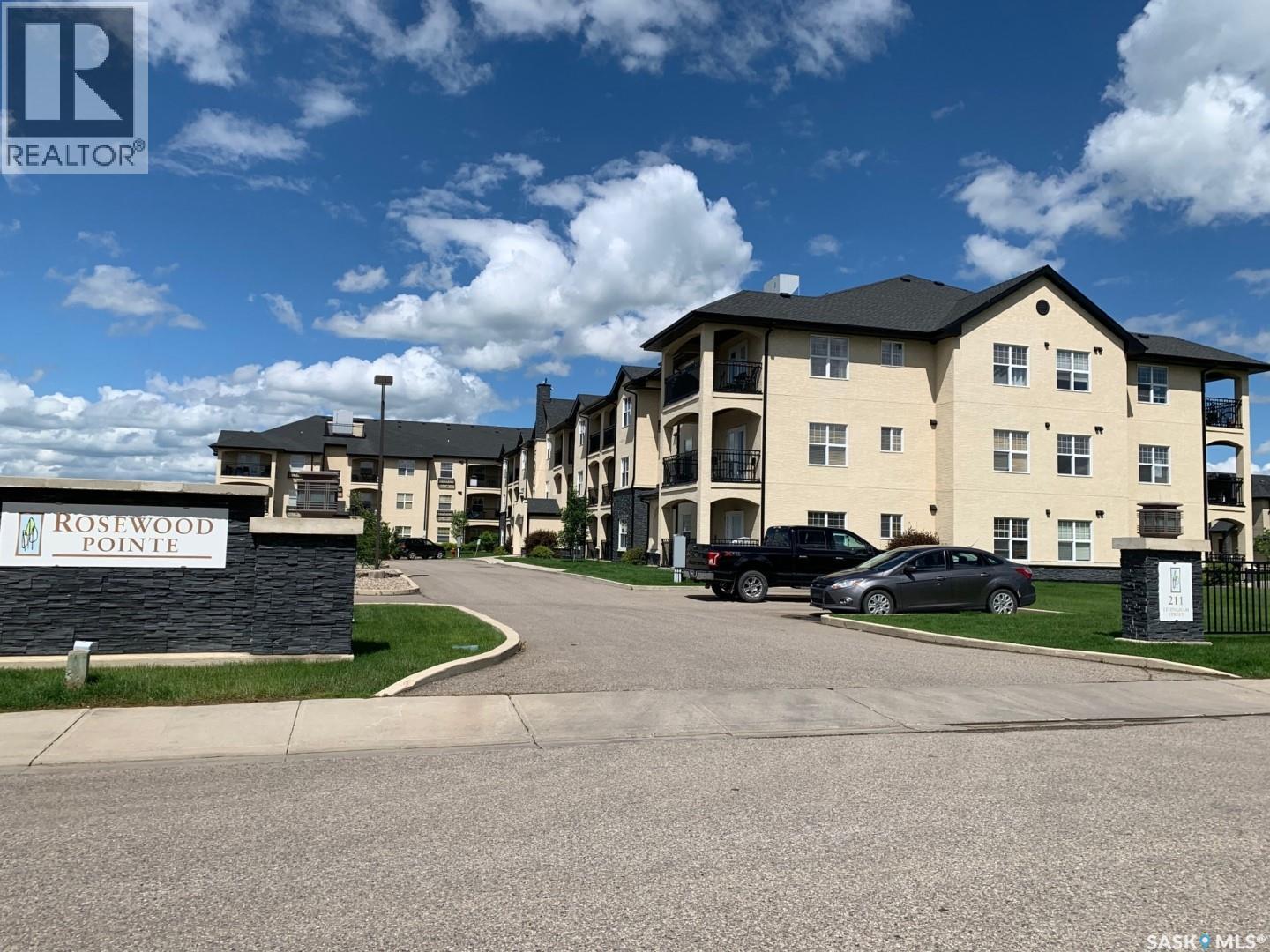 207 211 Ledingham Street, Saskatoon, SK - Outdoor With Facade