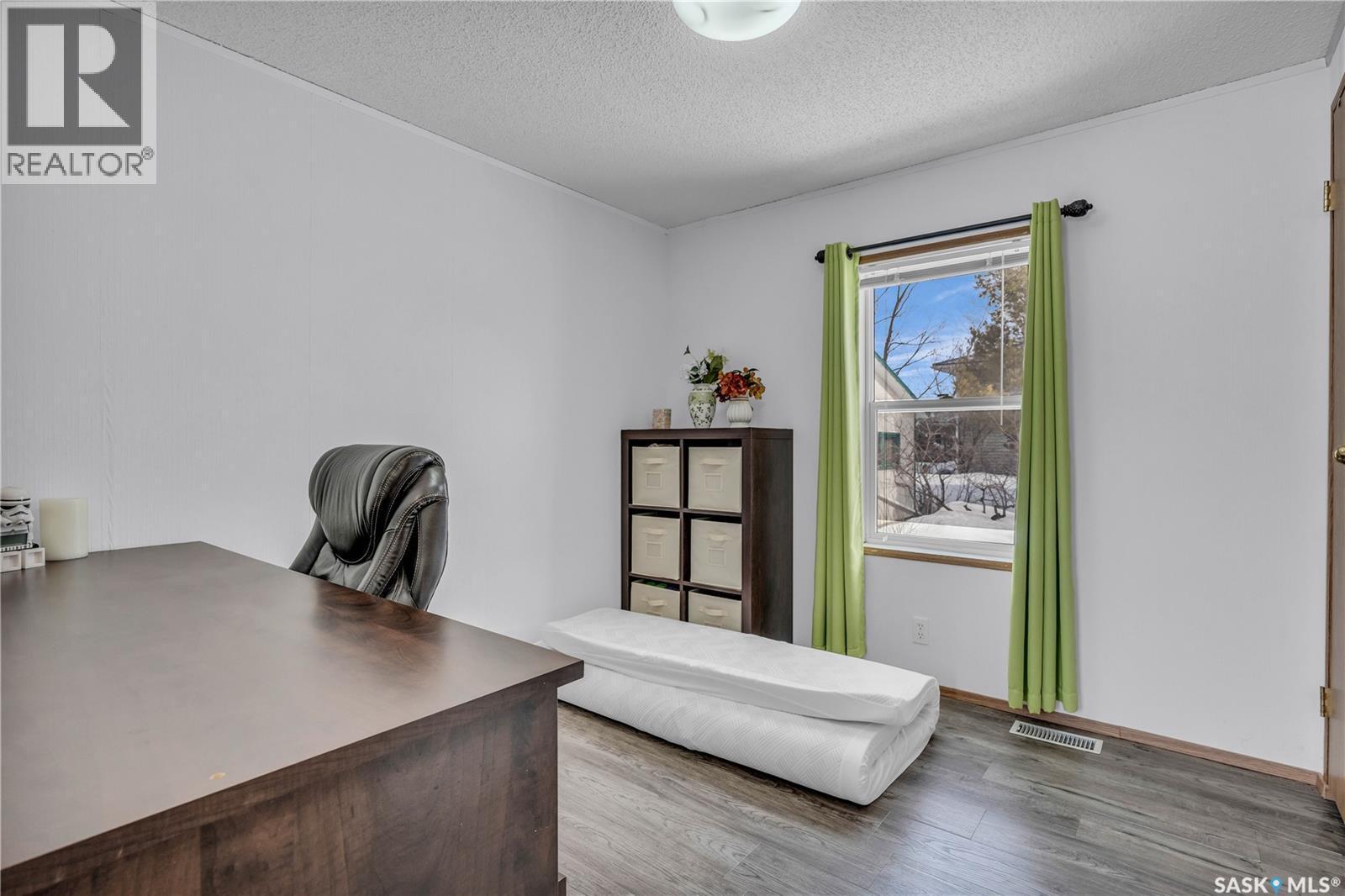208 Tyvan Street, Francis, SK