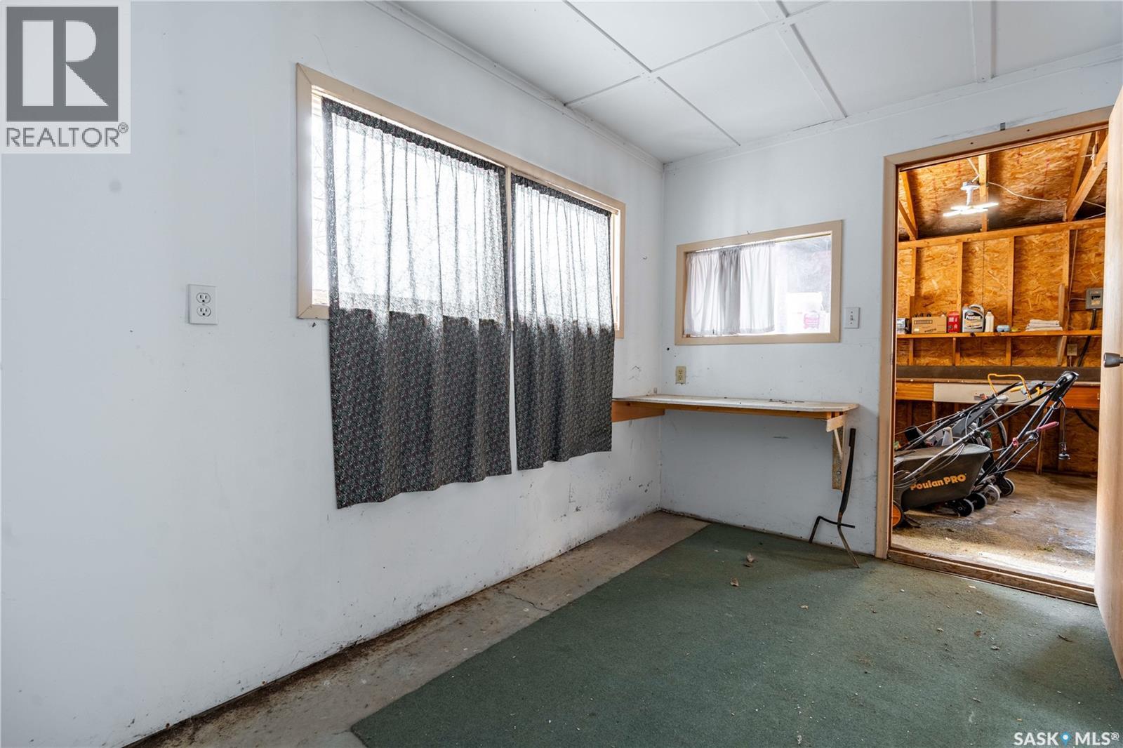 208 Tyvan Street, Francis, SK
