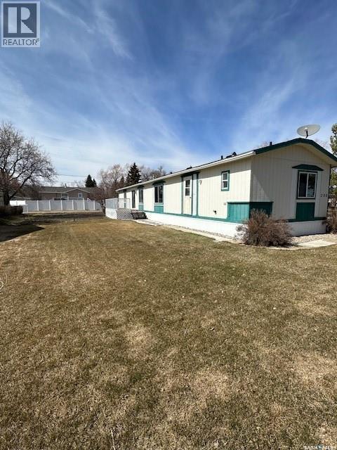 208 Tyvan Street, Francis, SK